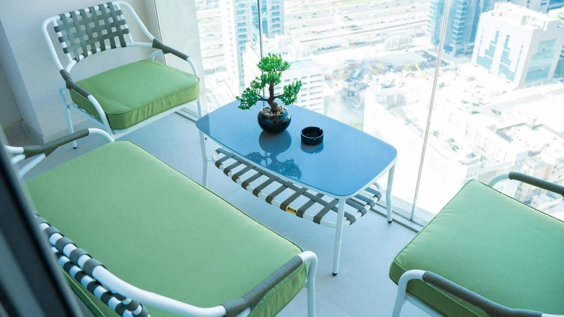 Forte Tower 1 - Modernized Two Bedroom Apartment In Downtown Dubai