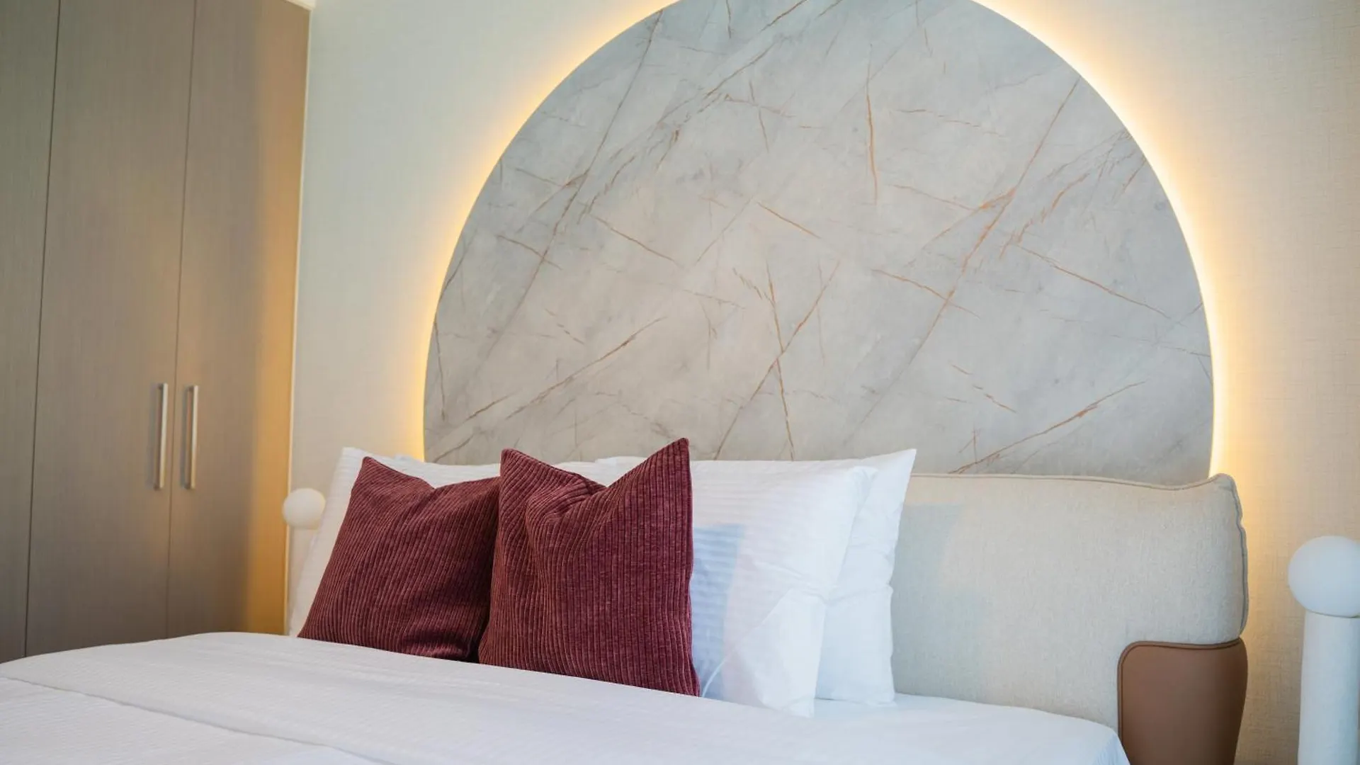 Forte Tower 1 - Modernized Two Bedroom Apartment In Downtown Dubai