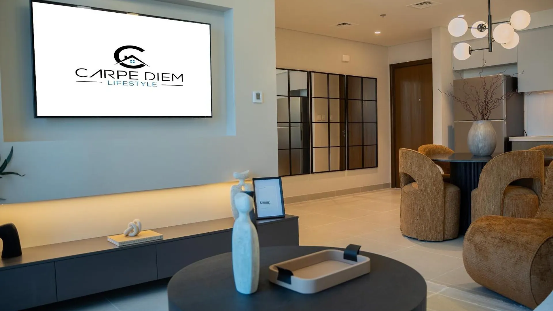 Forte Tower 1 - Modernized Two Bedroom Apartment In Downtown Dubai